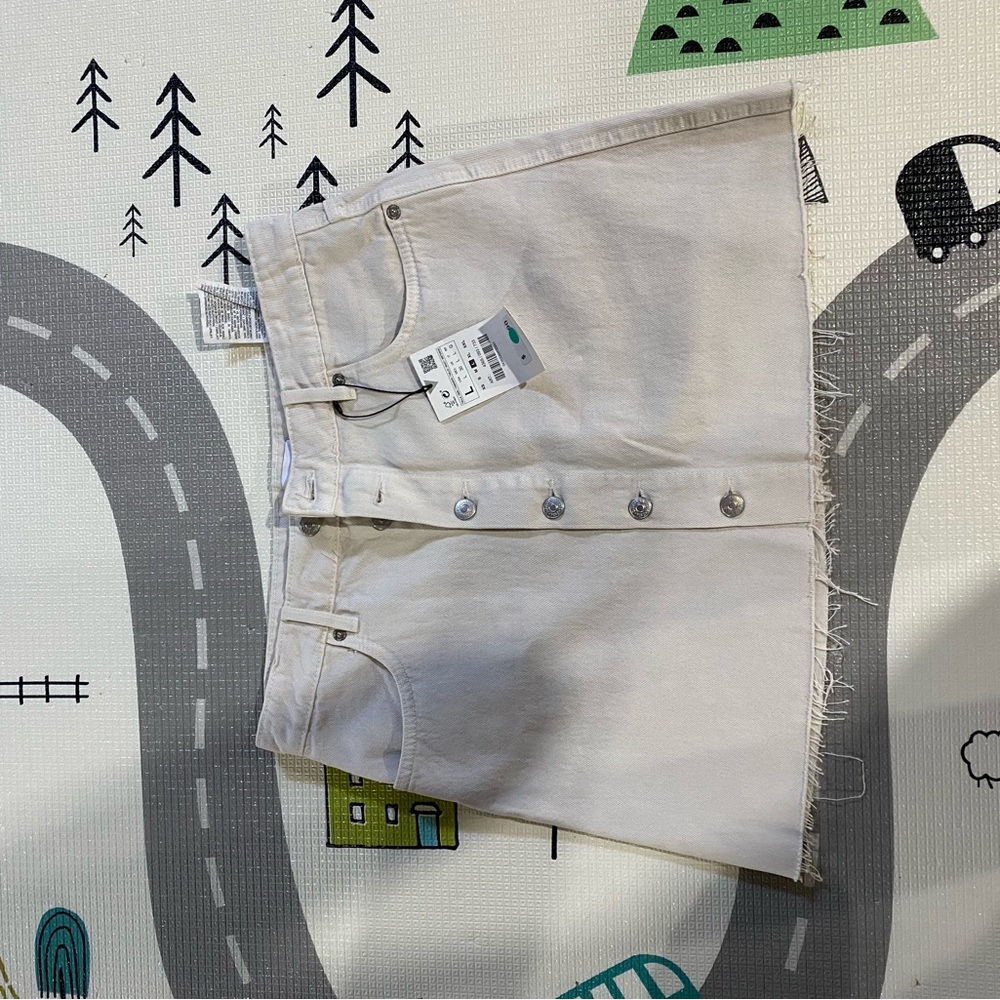 Zara jean skirt brand new